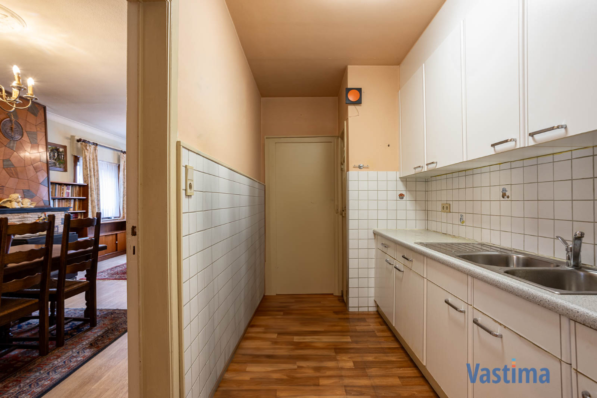 Immo Vastima - Huis Te koop Lede - Halfopen woning in Lede met 3 slaapkamers, garage en buitenruimte