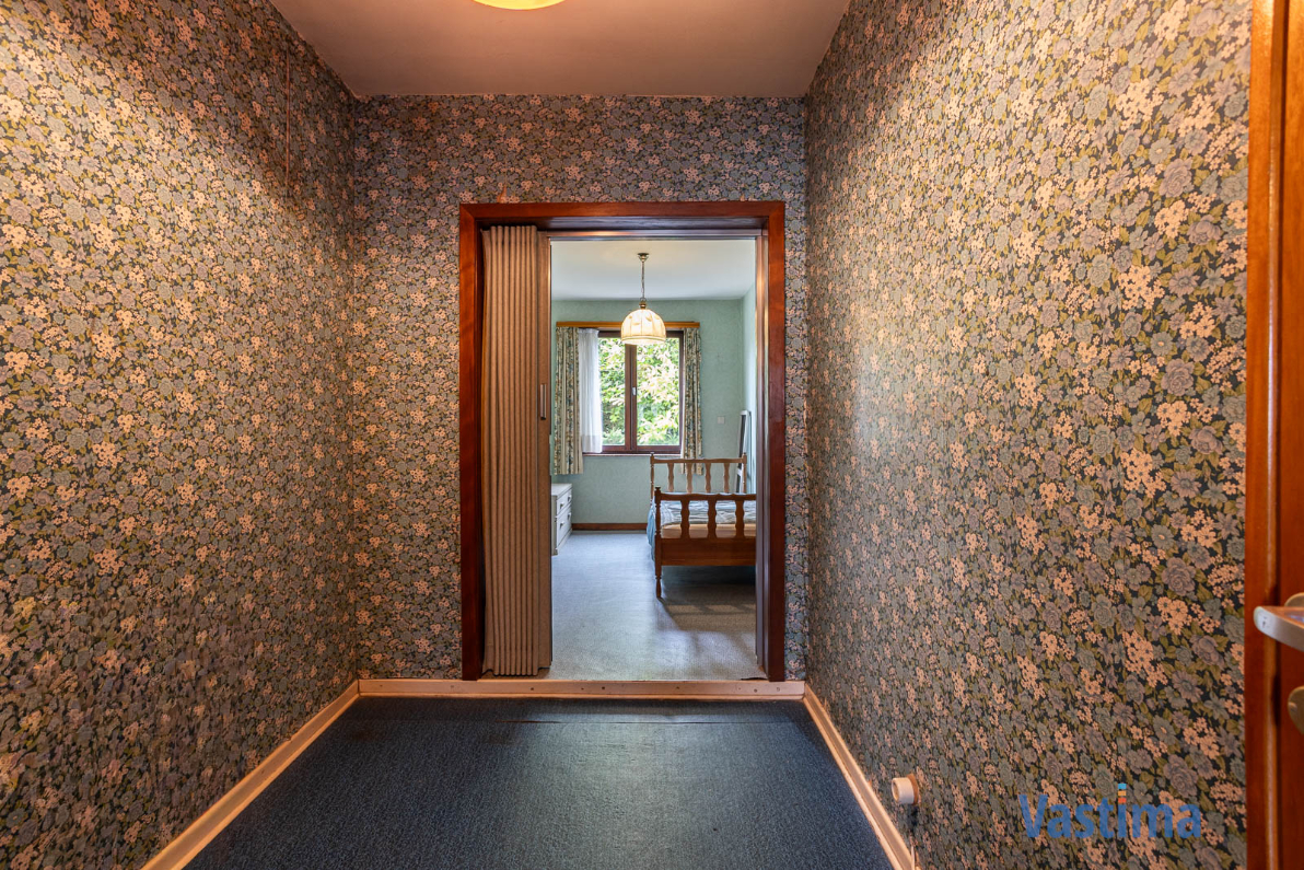 Immo Vastima - Huis Te koop Lede - Halfopen woning in Lede met 3 slaapkamers, garage en buitenruimte