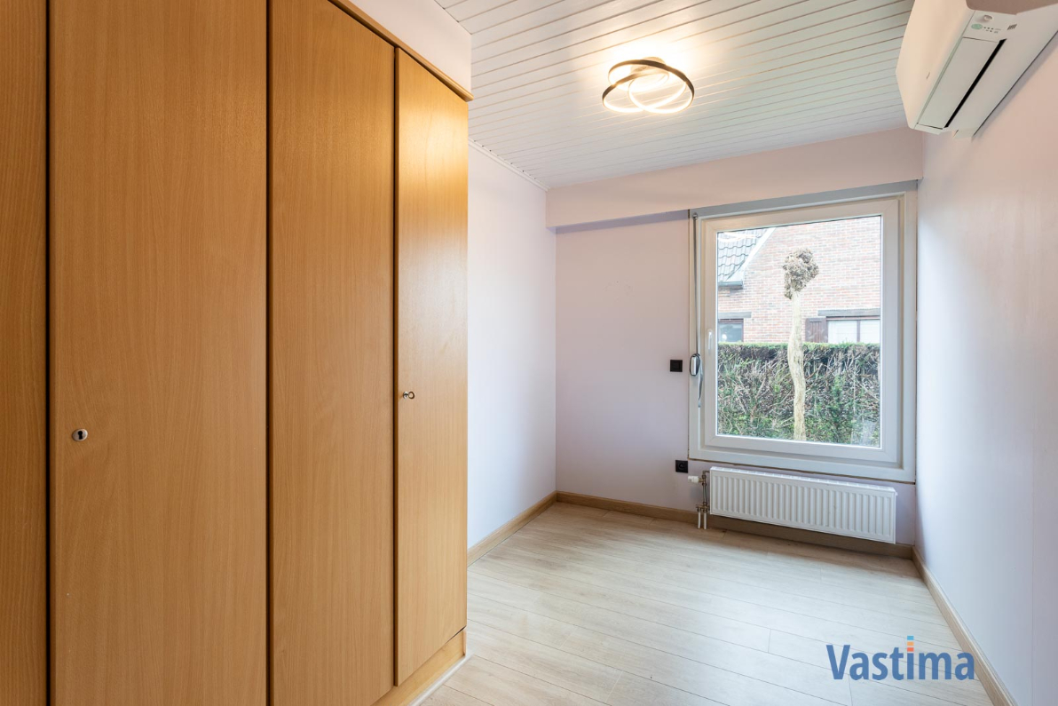 Immo Vastima - Huis Te koop Erpe-Mere - Instapklare bungalow met 3 slaapkamers en garage