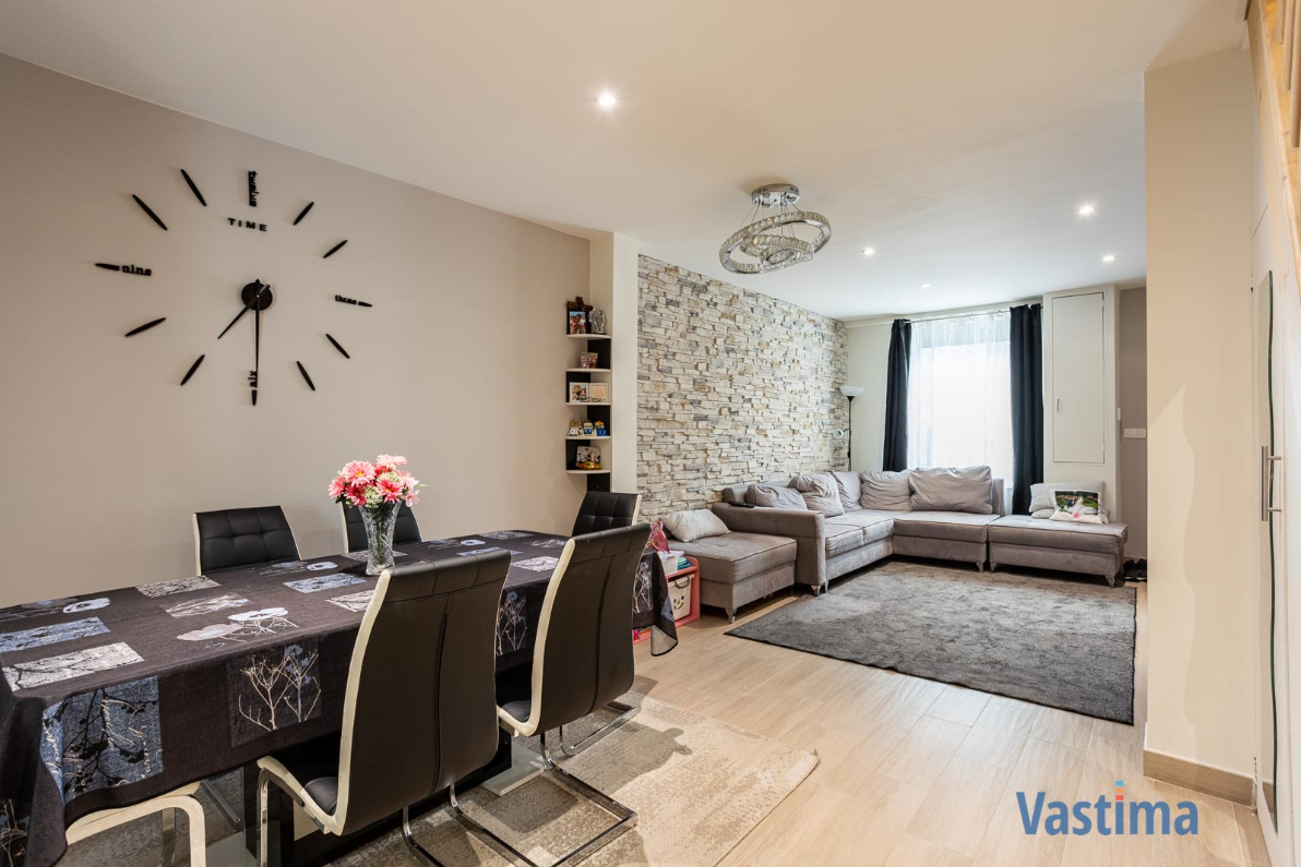 Immo Vastima - Huis Te koop Affligem - Instapklare, energiezuinige familiewoning met 4 slaapkamers, tuin en garage