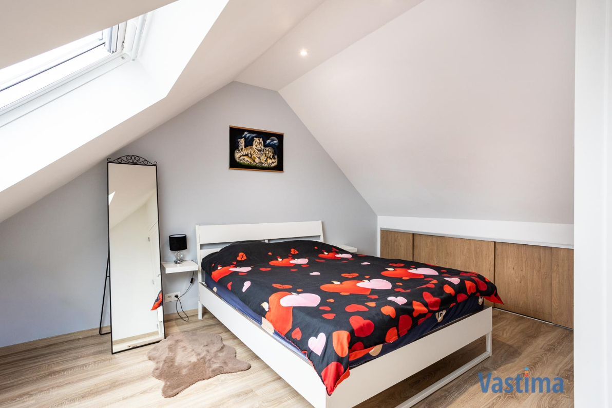 Immo Vastima - Huis Te koop Affligem - Instapklare, energiezuinige familiewoning met 4 slaapkamers, tuin en garage