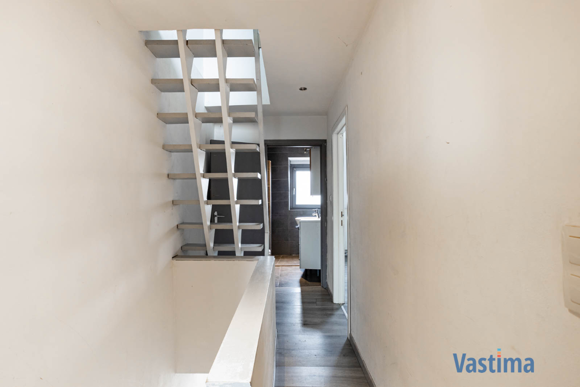 Immo Vastima - Huis Te koop Erembodegem - Op te frissen woning met potentieel in Erembodegem