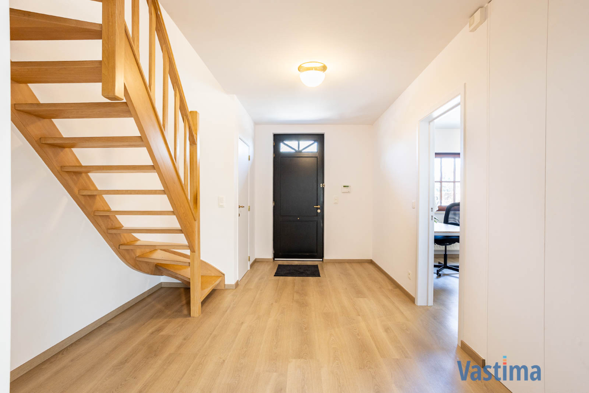 Immo Vastima - Huis Te koop Aalst - Instapklare gezinswoning met zonnige tuin, garage en topligging nabij centrum Aalst