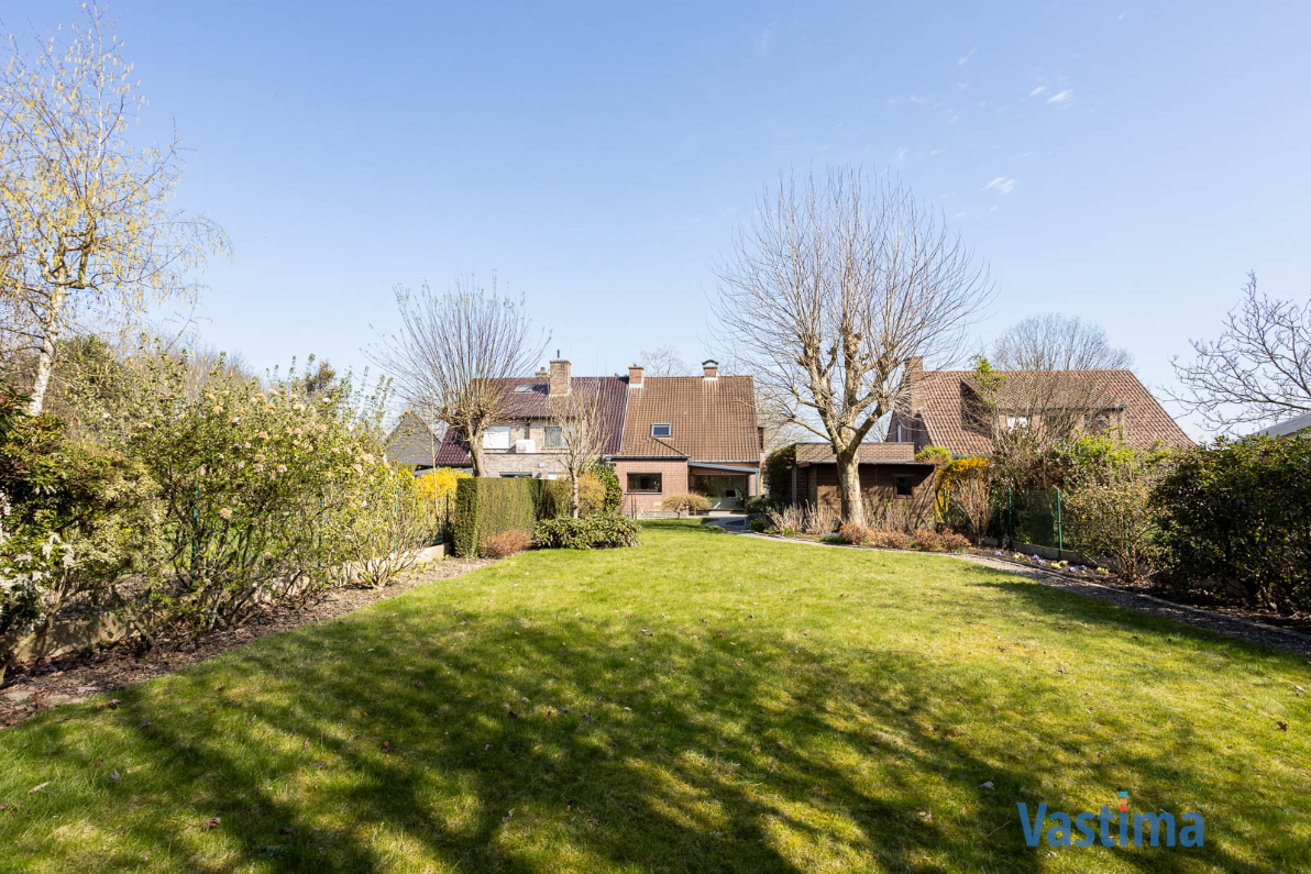 Immo Vastima - Huis Te koop Aalst - Instapklare gezinswoning met zonnige tuin, garage en topligging nabij centrum Aalst