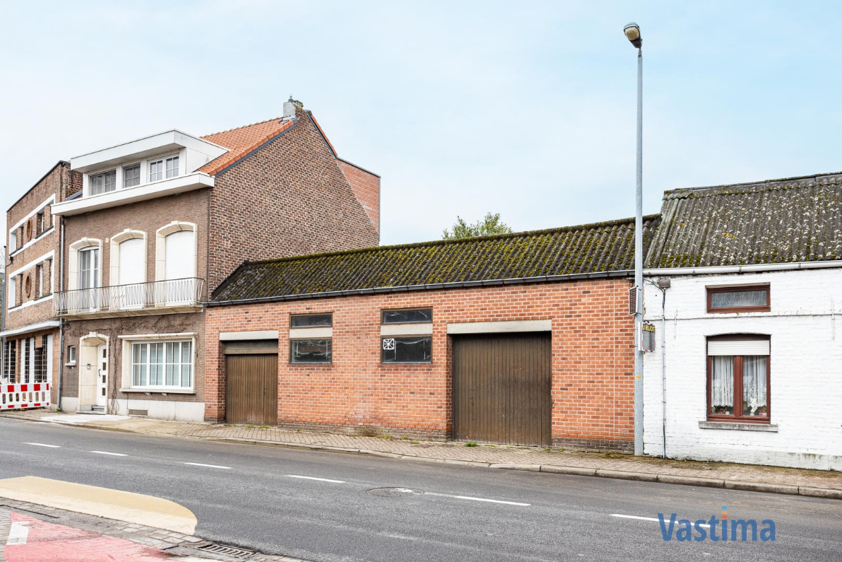 Immo Vastima - Huis Te koop Merchtem - Renovatieproject in centrum Merchtem