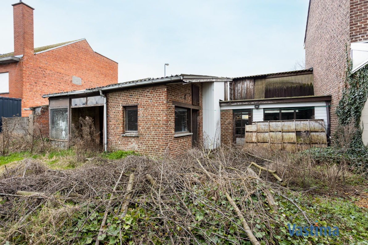 Immo Vastima - Huis Te koop Merchtem - Renovatieproject in centrum Merchtem