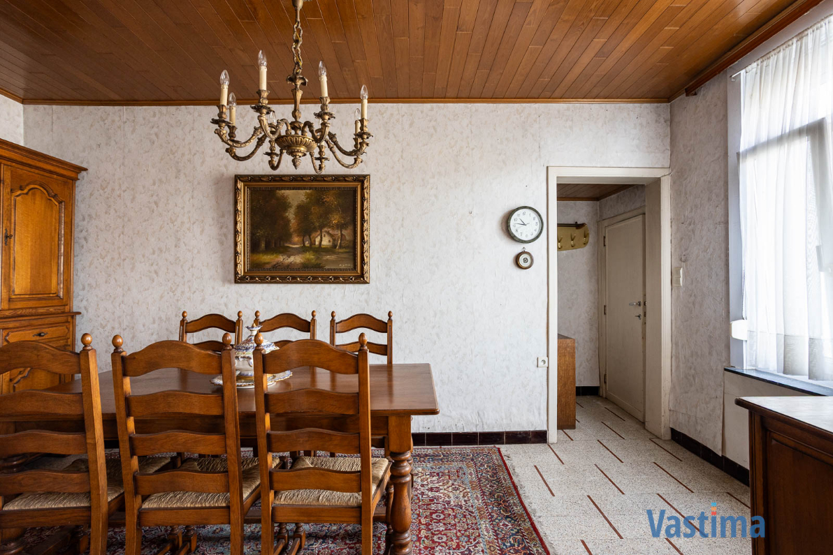 Immo Vastima - Huis Te koop Moorsel - Te renoveren woning met potentieel in Moorsel