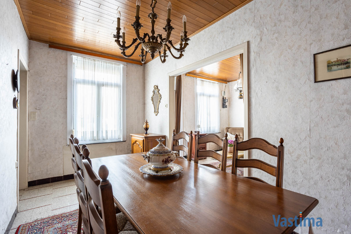 Immo Vastima - Huis Te koop Moorsel - Te renoveren woning met potentieel in Moorsel