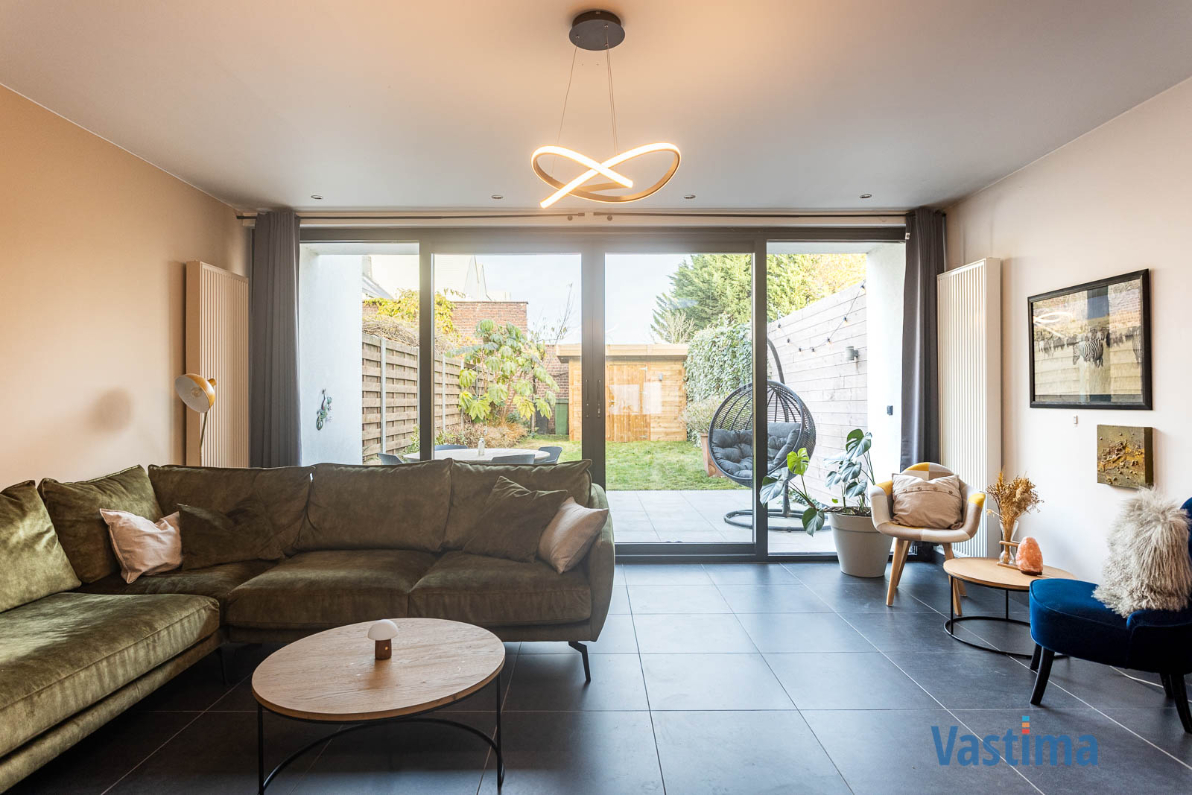 Immo Vastima - Huis Te koop Aalst - Instapklare, lichtrijke én gerenoveerde gezinswoning