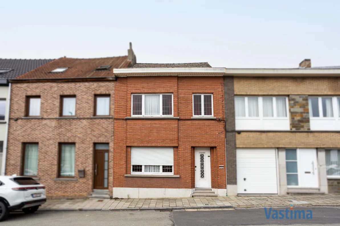 Immo Vastima - Huis Verkocht Aalst - Te renoveren woning met tuin nabij OLV-Ziekenhuis