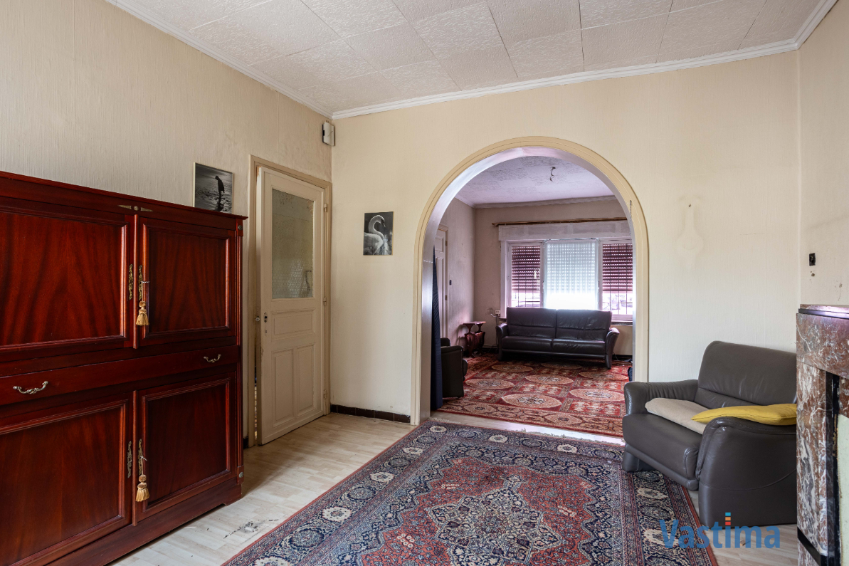 Immo Vastima - Huis Te koop Aalst - Te renoveren woning met tuin nabij OLV-Ziekenhuis