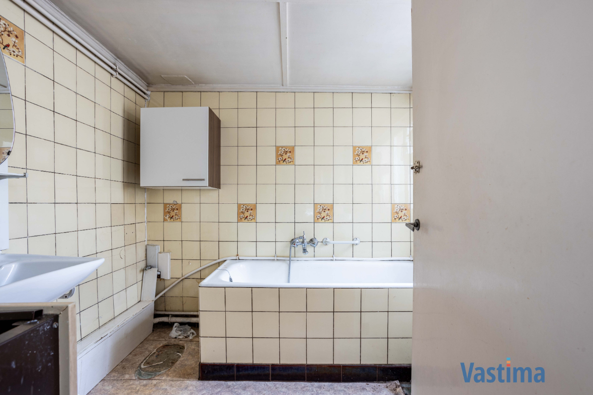 Immo Vastima - Huis Te koop Aalst - Te renoveren woning met tuin nabij OLV-Ziekenhuis