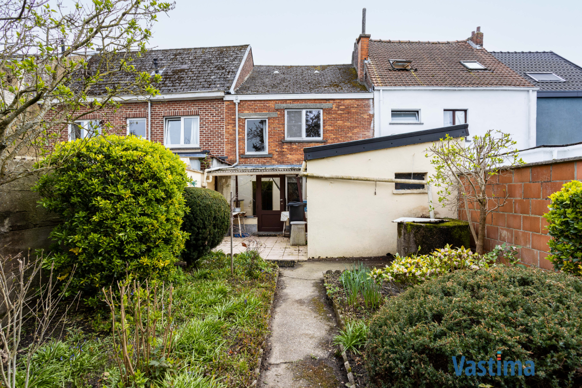 Immo Vastima - Huis Te koop Aalst - Te renoveren woning met tuin nabij OLV-Ziekenhuis