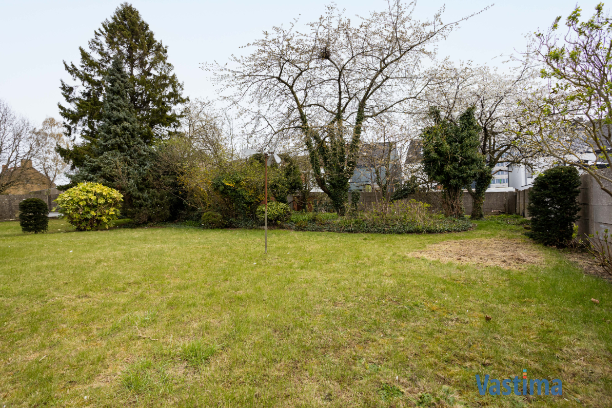 Immo Vastima - Huis Te koop Aalst - Te renoveren woning met tuin nabij OLV-Ziekenhuis