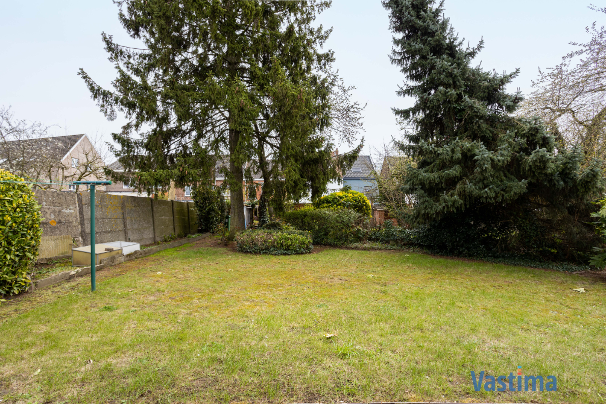 Immo Vastima - Huis Te koop Aalst - Te renoveren woning met tuin nabij OLV-Ziekenhuis