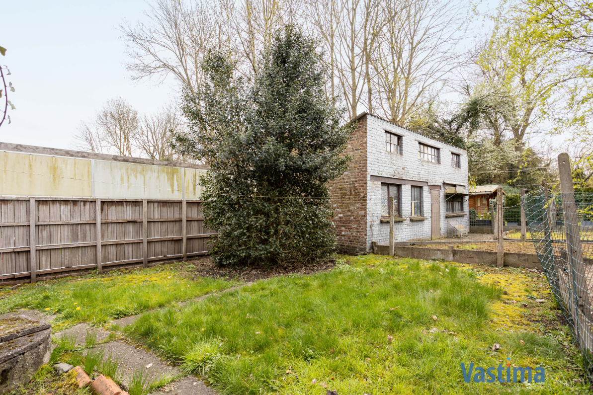 Immo Vastima - Huis Te koop Gijzegem - Halfopen woning met uitbreidingsmogelijkheden in hartje Gijzegem