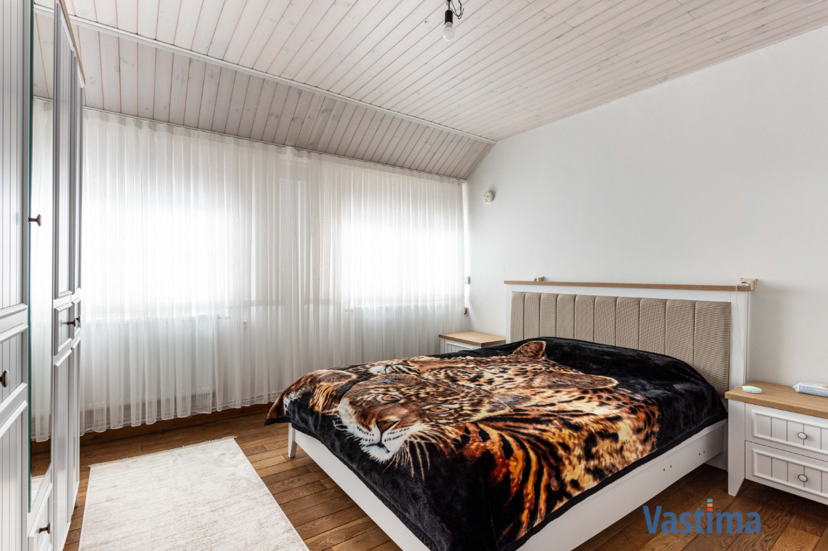 Immo Vastima - Huis Te koop Aalst - Rustige gelegen halfopen bebouwing met tuin