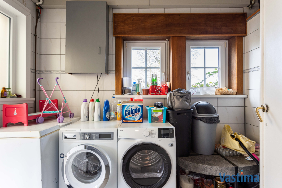 Immo Vastima - Huis Te koop Aalst - Rustige gelegen halfopen bebouwing met tuin