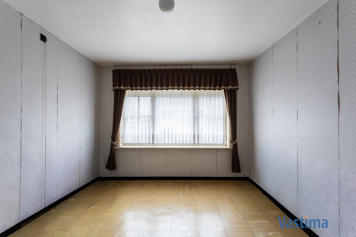 Immo Vastima - Commercieel Te koop Erondegem - Woning met loods en grote tuin