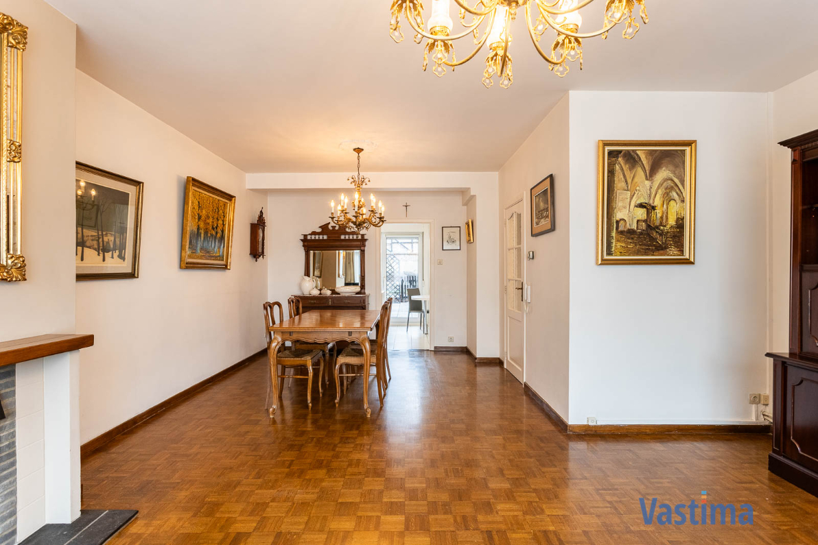 Immo Vastima - Appartement Te koop Aalst - Gelijkvloers appartement met 2 slaapkamers, ruim terras en staanplaats