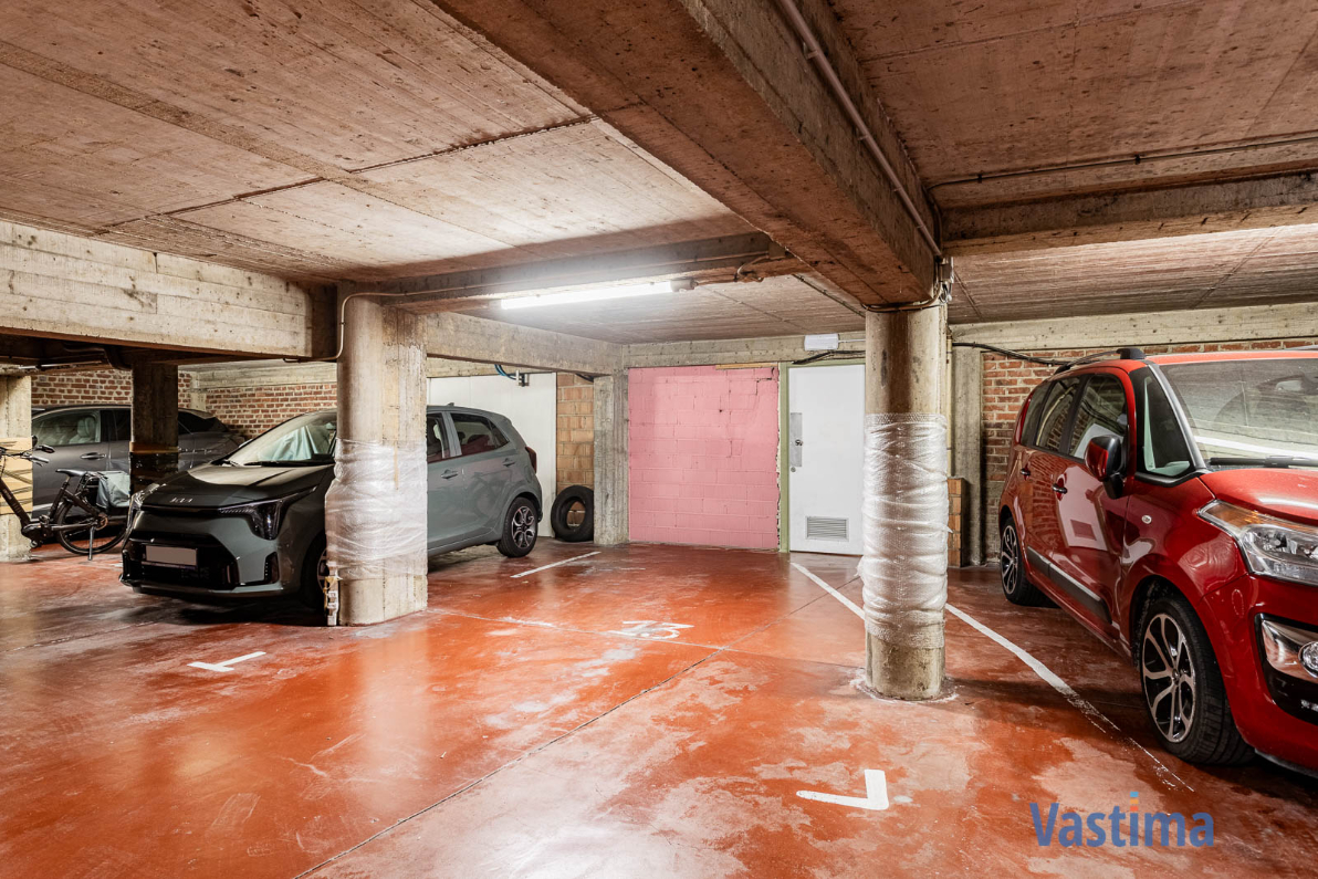 Immo Vastima - Appartement Te koop Aalst - Gelijkvloers appartement met 2 slaapkamers, ruim terras en staanplaats