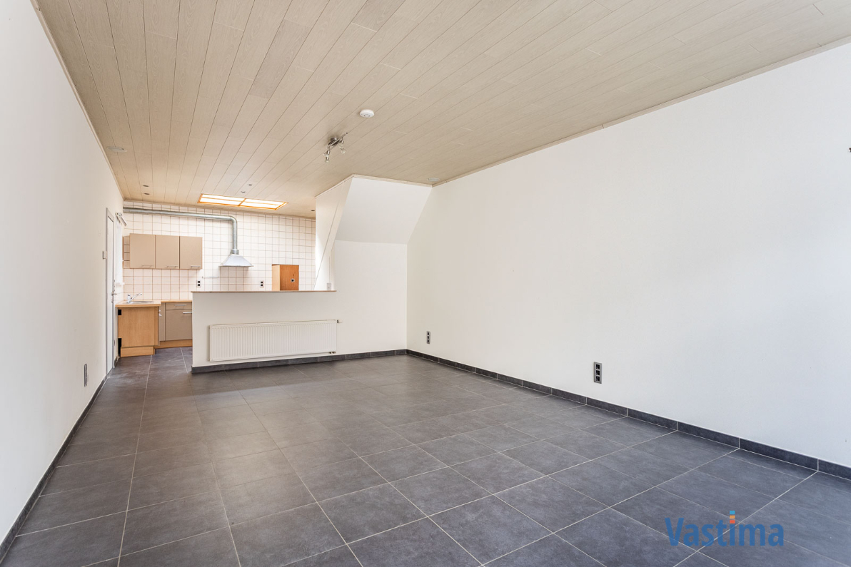 Immo Vastima - Huis Te huur Roosdaal - Charmante huurwoning met 2-3 slaapkamers, buitenruimte en garage