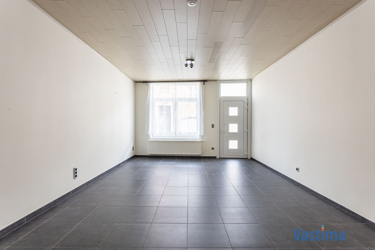 Immo Vastima - Huis Te huur Roosdaal - Charmante huurwoning met 2-3 slaapkamers, buitenruimte en garage