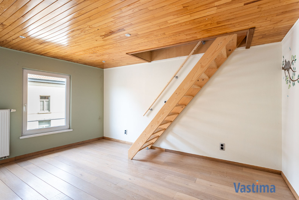 Immo Vastima - Huis Te huur Roosdaal - Charmante huurwoning met 2-3 slaapkamers, buitenruimte en garage