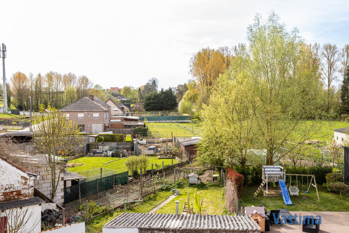 Immo Vastima - Huis Te huur Roosdaal - Charmante huurwoning met 2-3 slaapkamers, buitenruimte en garage