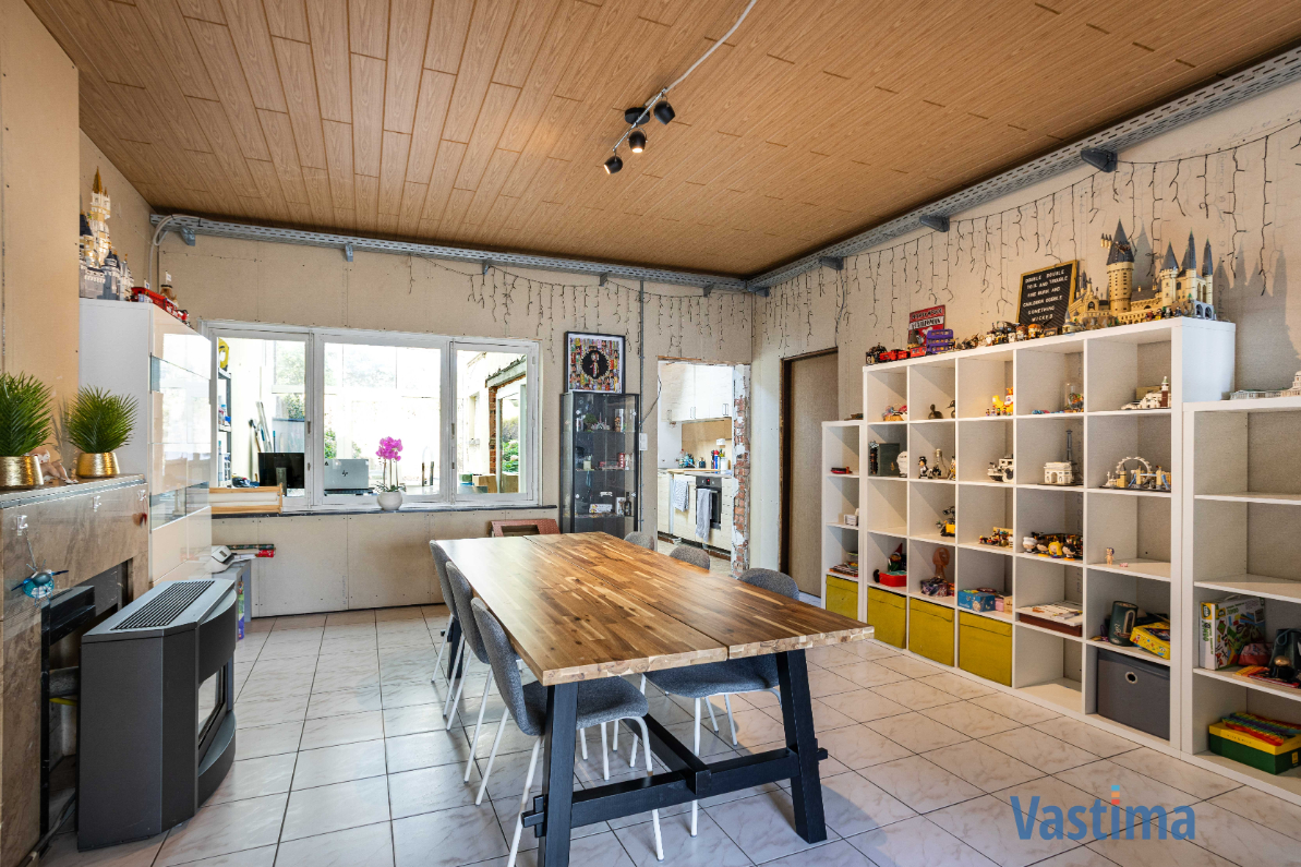 Immo Vastima - Huis Te koop Aalst - Gezinswoning met potentieel nabij het centrum van Aalst