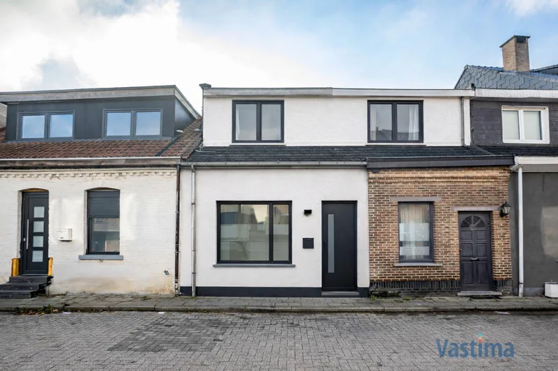 Immo Vastima - Huis Verkocht Aalst - Lichtvolle starterswoning met zuid gerichte tuin
