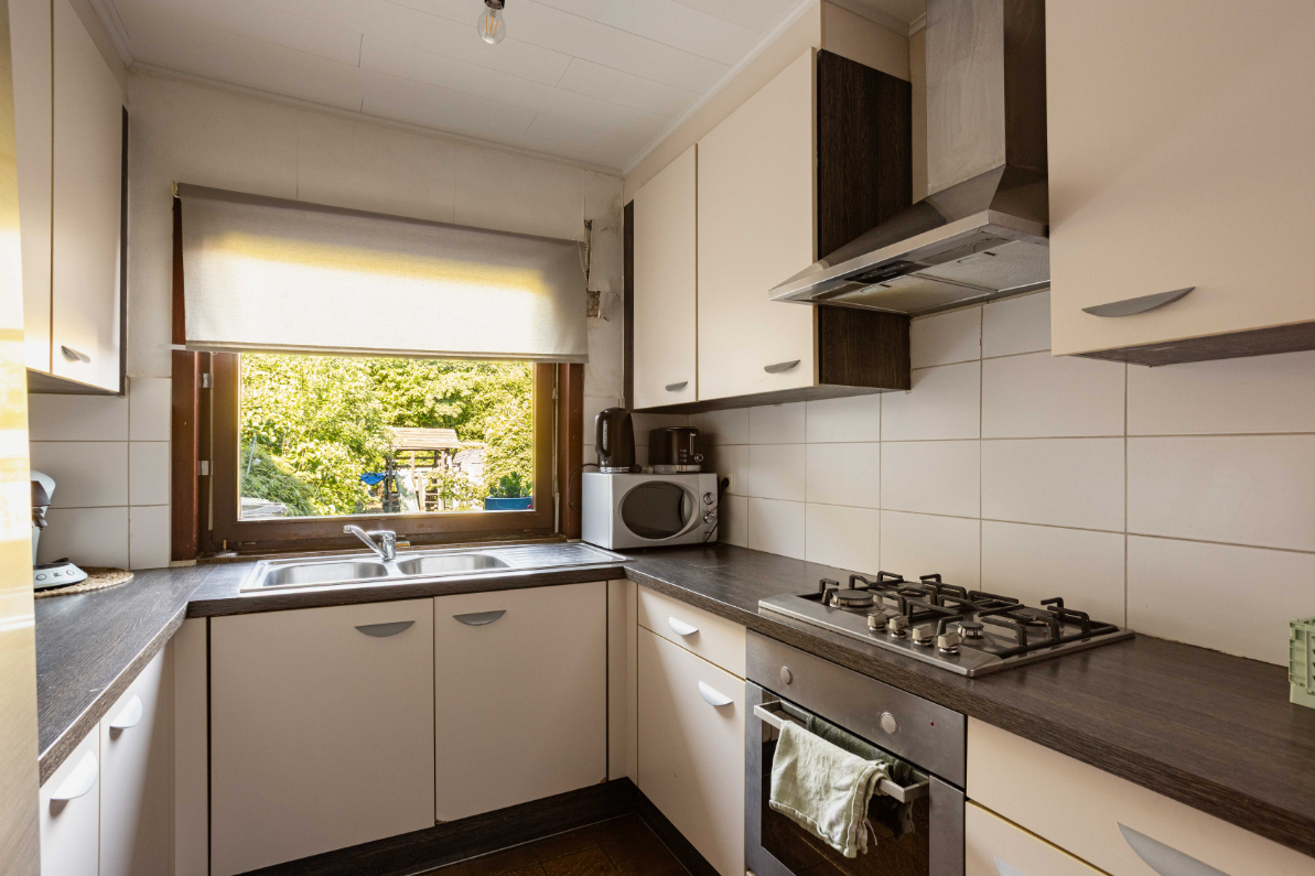 Immo Vastima - Huis Te huur Aalst - Rijwoning  met 4 slaapkamers en mooie tuin