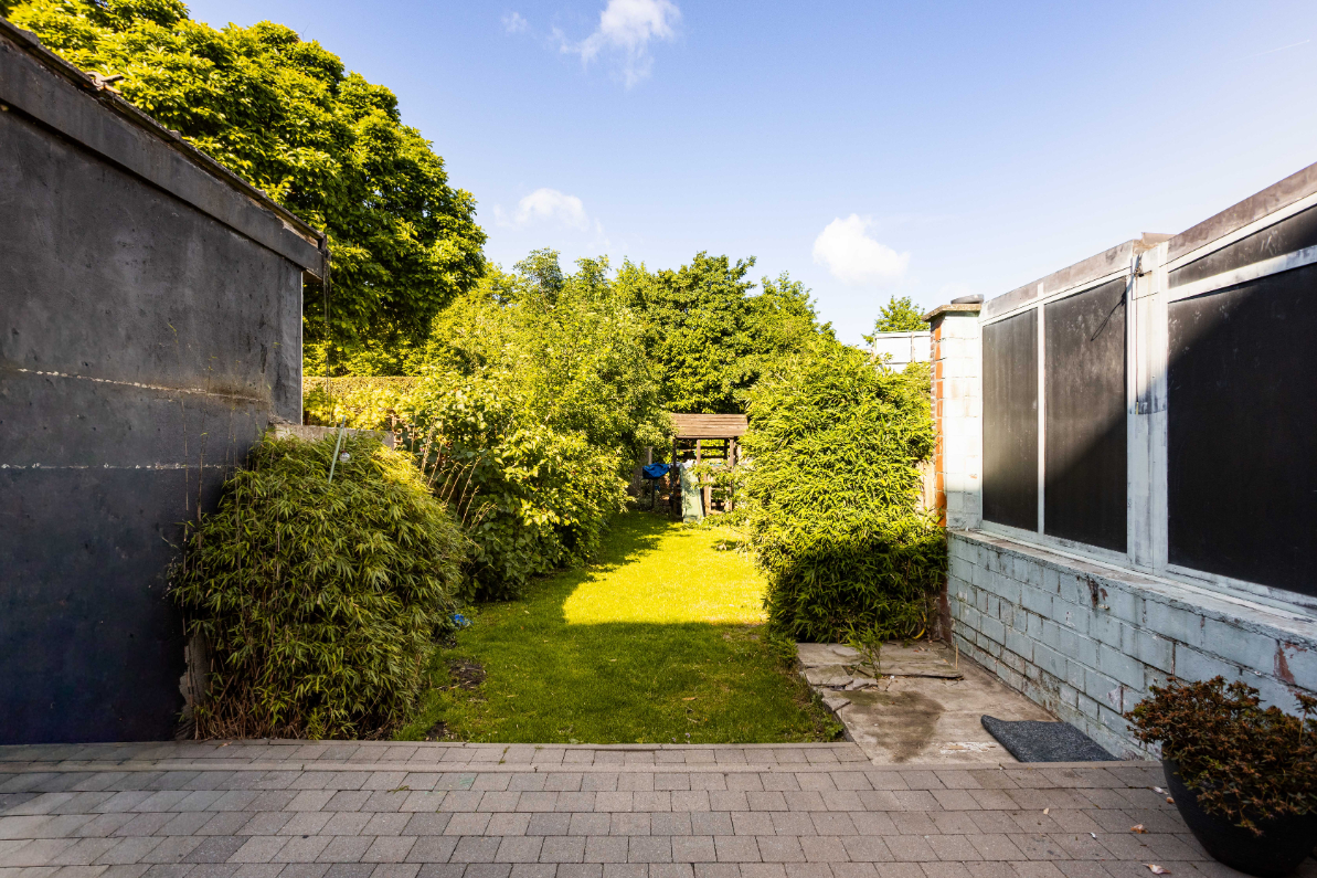 Immo Vastima - Huis Te huur Aalst - Rijwoning  met 4 slaapkamers en mooie tuin