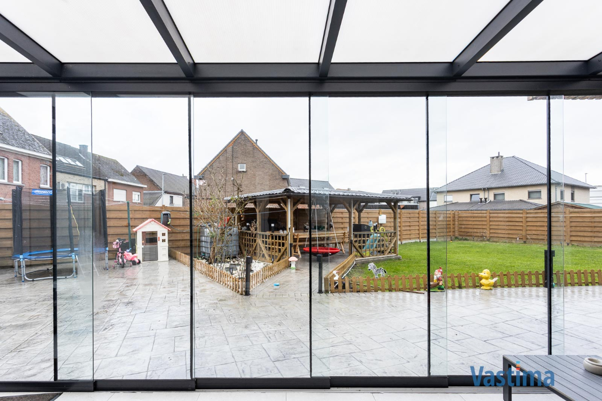 Immo Vastima - Huis Te koop Affligem - Instapklare, energiezuinige familiewoning met 4 slaapkamers, tuin en garage