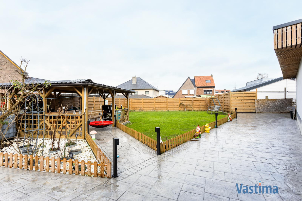 Immo Vastima - Huis Te koop Affligem - Instapklare, energiezuinige familiewoning met 4 slaapkamers, tuin en garage