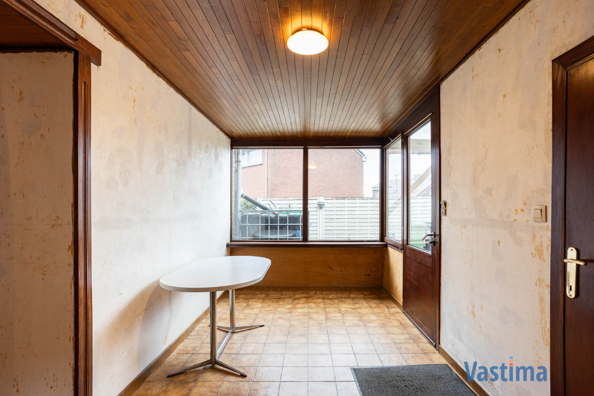 Immo Vastima - Huis Te koop Lede - Te renoveren, halfopen woning met zuid gerichte tuin