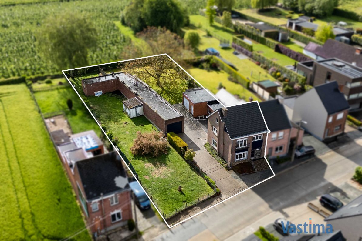 Immo Vastima - Huis Te koop Wieze - Woning met opslagruimte en grond op strategische ligging