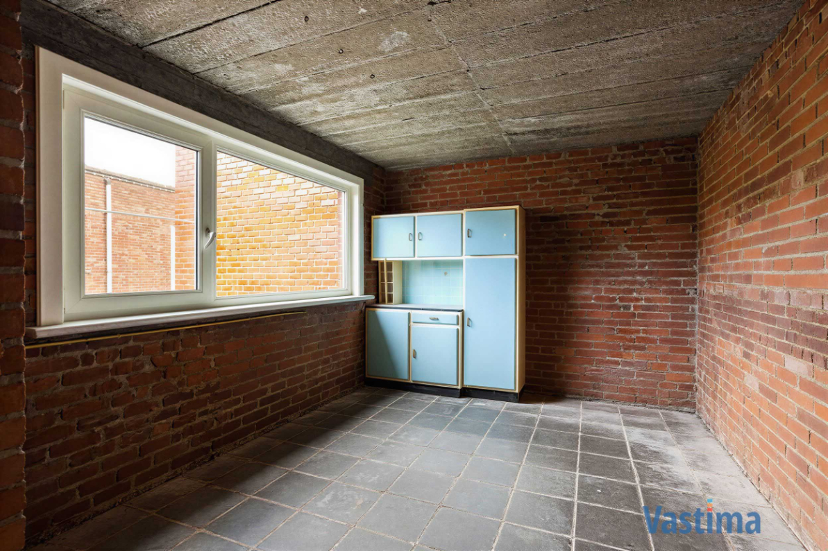 Immo Vastima - Huis Te koop Wieze - Woning met opslagruimte en grond op strategische ligging