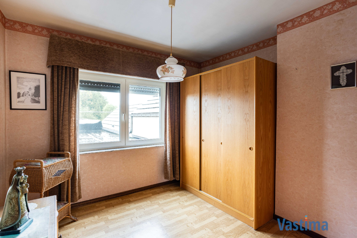 Immo Vastima - Huis Te koop Wieze - Woning met opslagruimte en grond op strategische ligging