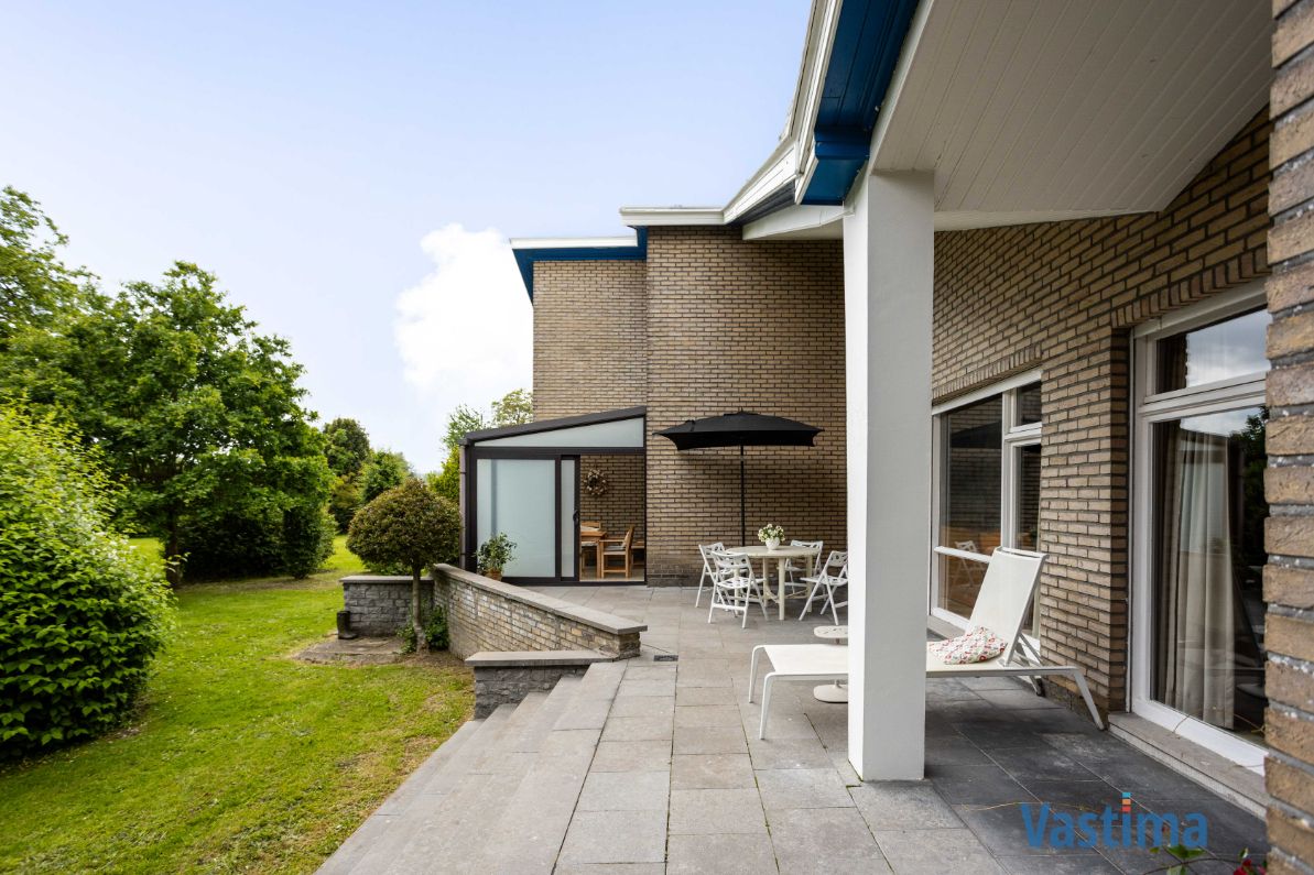 Immo Vastima - Huis Te koop Erpe-Mere - Iconische architectenwoning in Expo 58-stijl op een uitzonderlijk domein van 57 are