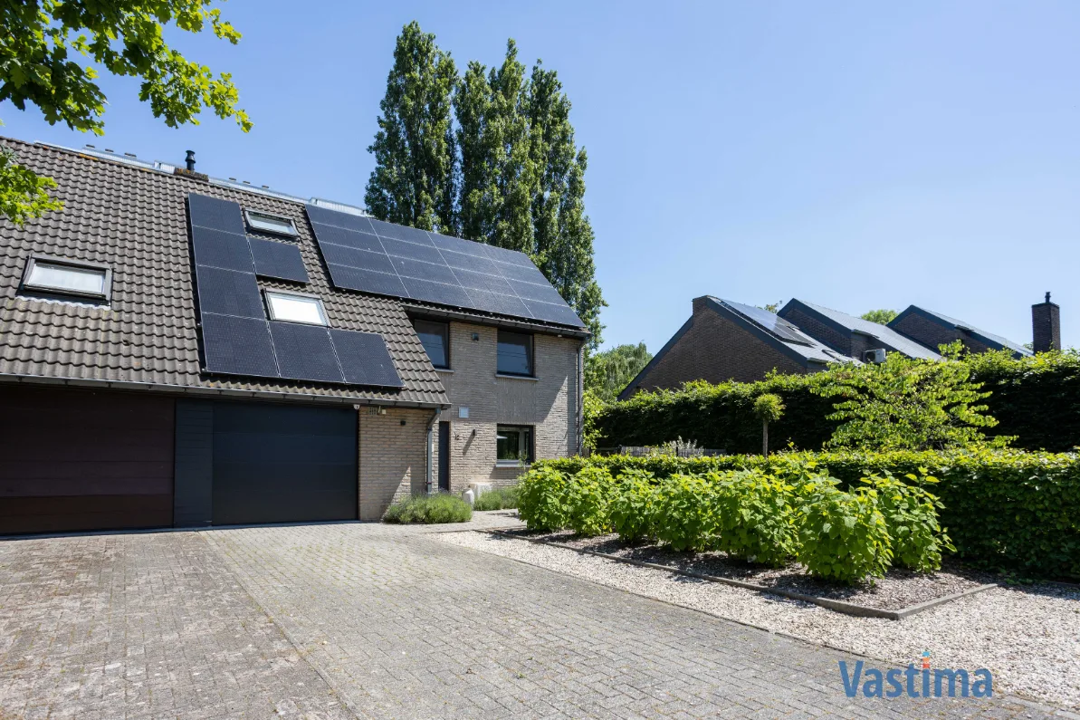 Immo Vastima - Huis Verkocht Aalst - Instapklare gezinswoning met tuin, garage en rustige topligging nabij centrum Aalst