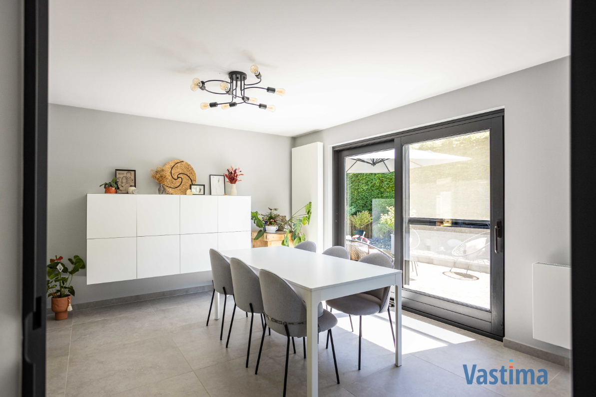 Immo Vastima - Huis Te koop Aalst - Instapklare gezinswoning met tuin, garage en rustige topligging nabij centrum Aalst