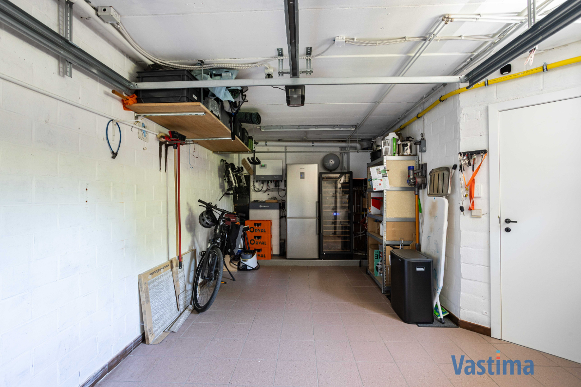 Immo Vastima - Huis Te koop Aalst - Instapklare gezinswoning met tuin, garage en rustige topligging nabij centrum Aalst