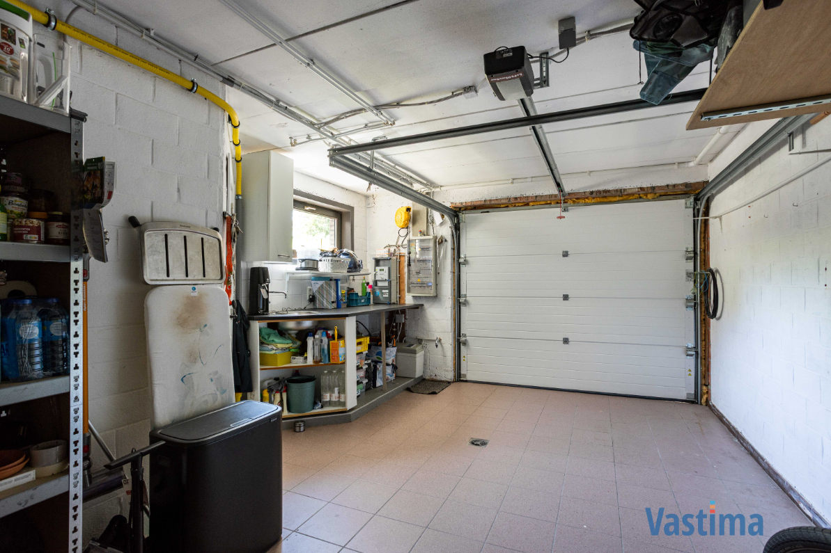 Immo Vastima - Huis Te koop Aalst - Instapklare gezinswoning met tuin, garage en rustige topligging nabij centrum Aalst
