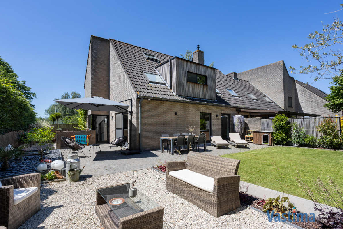 Immo Vastima - Huis Te koop Aalst - Instapklare gezinswoning met tuin, garage en rustige topligging nabij centrum Aalst