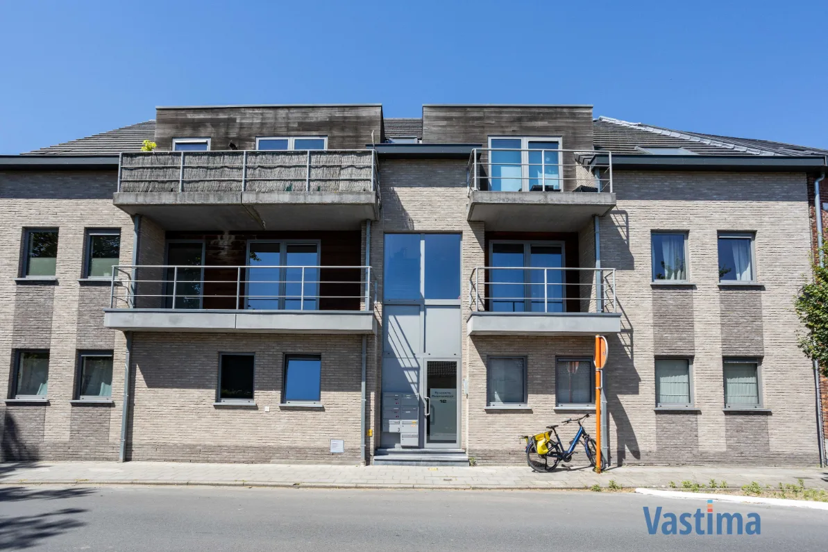 Immo Vastima - Appartement Verkocht Aalst - Lichtrijk appartement met 2 terrassen, staanplaats en extra zolderruimte