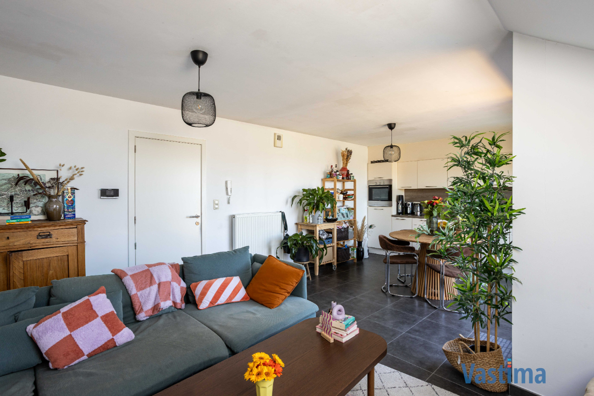 Immo Vastima - Appartement Te koop Aalst - Lichtrijk appartement met 2 terrassen, staanplaats en extra zolderruimte