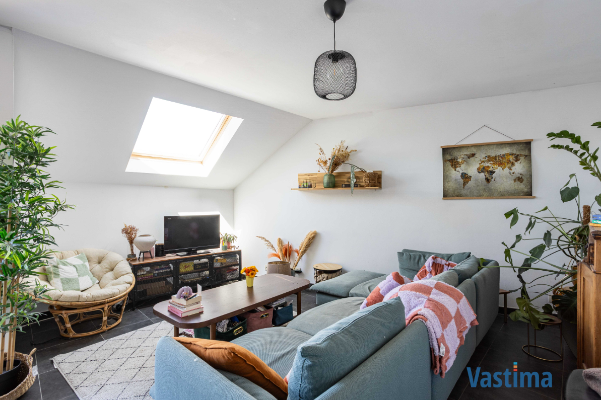 Immo Vastima - Appartement Te koop Aalst - Lichtrijk appartement met 2 terrassen, staanplaats en extra zolderruimte