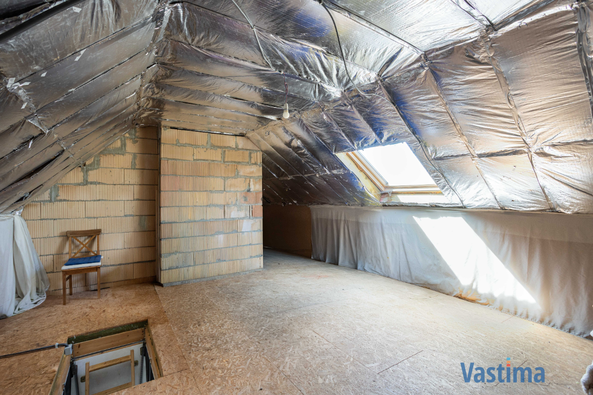 Immo Vastima - Appartement Te koop Aalst - Lichtrijk appartement met 2 terrassen, staanplaats en extra zolderruimte
