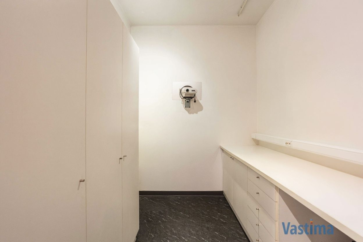 Immo Vastima - Huis Te koop Asse - Handelspand met woonst centrum Asse